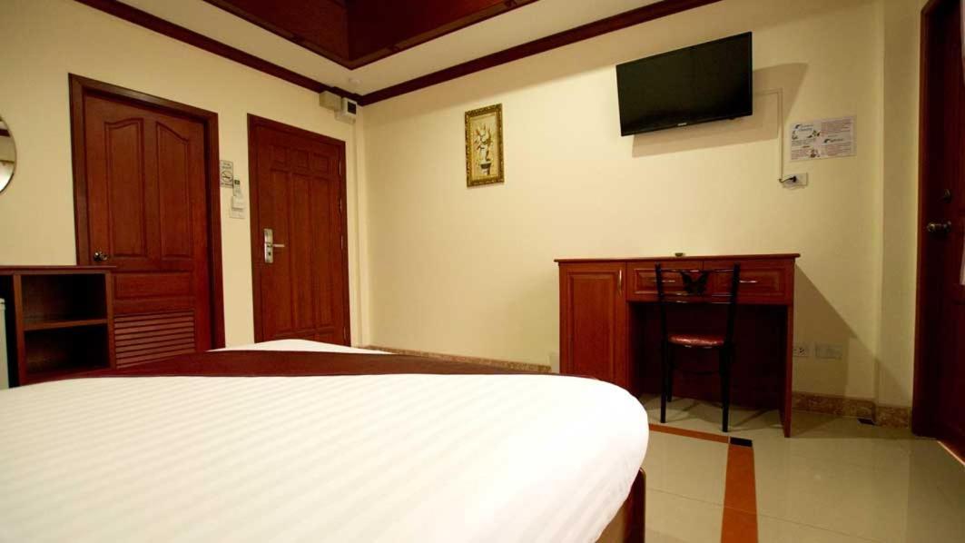 Bluebird Inn Pattaya Eksteriør bilde