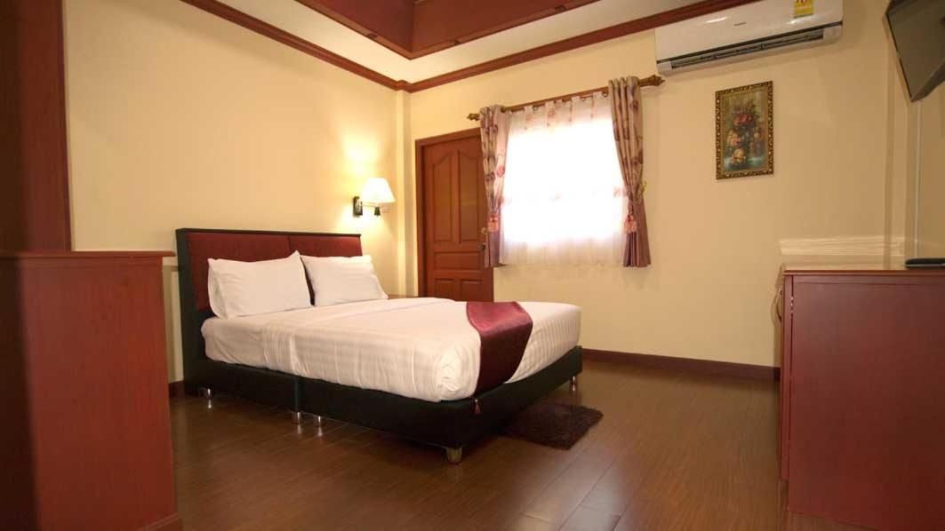 Bluebird Inn Pattaya Eksteriør bilde