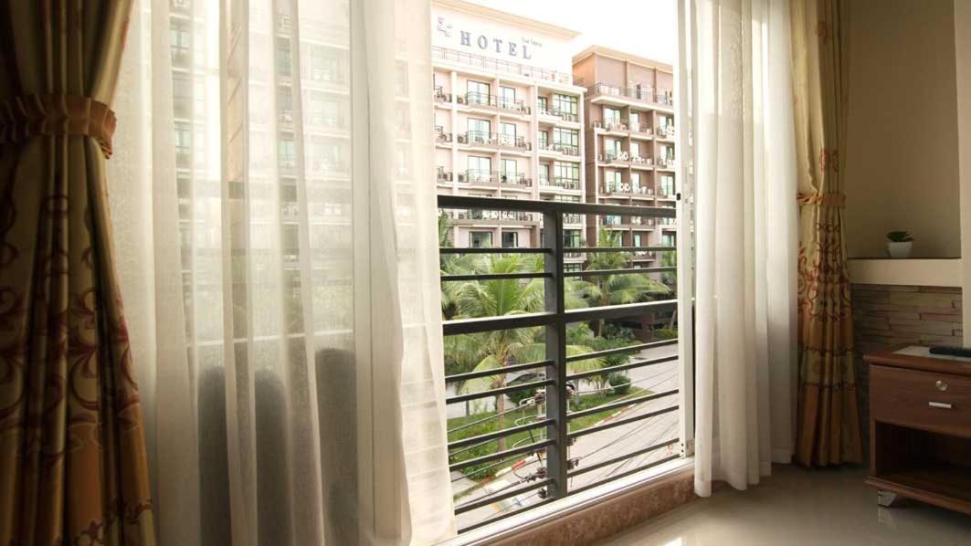 Bluebird Inn Pattaya Eksteriør bilde