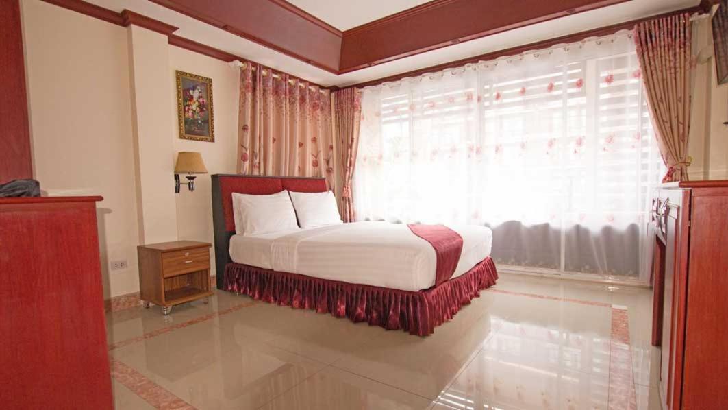 Bluebird Inn Pattaya Eksteriør bilde